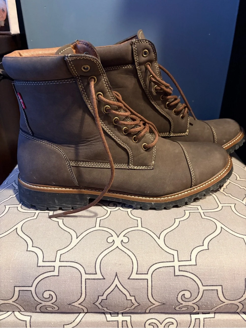 Levi's Men's Wyatt Distressed Lace-Up Rugged Casual Boots